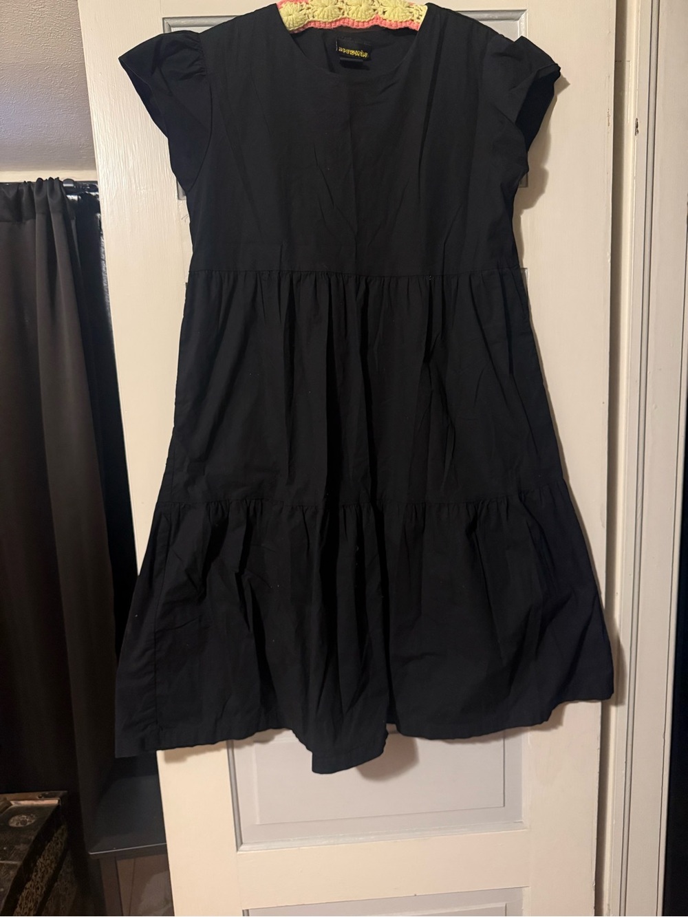 Nooworks- Black Tiered Short Sleeve Dress